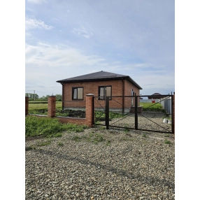 Дом 100 м² на участке 5 сот. в Краснодарском крае, Выселки