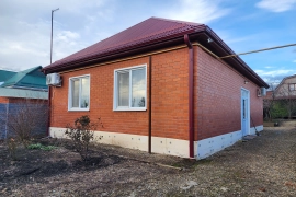 Дом в центре Выселок, в котором есть всё. И даже своя баня с гостевой 