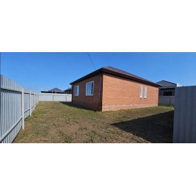 Новый кирпичный дом 106 м² на 5 сот. с газом в Выселках