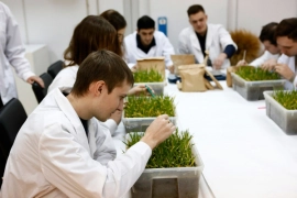 "Дмитрий Патрушев: как вырастить агроспециалистов со школьной скамьи"